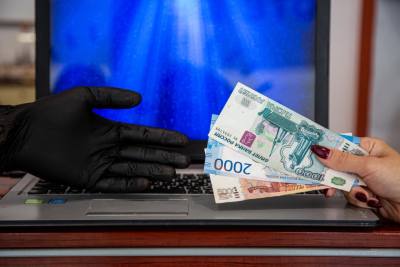 
                                            22 декабря телефонные мошенники похитили у туляков больше 2 миллионов рублей
                                    