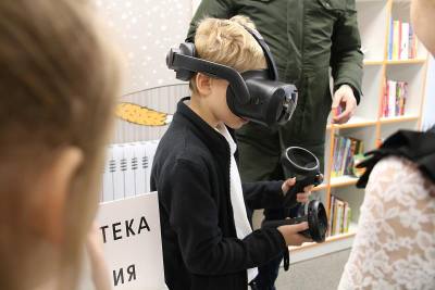 Интерактивная панель и шлем виртуальной реальности: как выглядит первая модельная библиотека в Туле