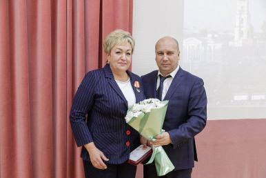 Медработникам Тульской области вручили ведомственные и региональные награды
