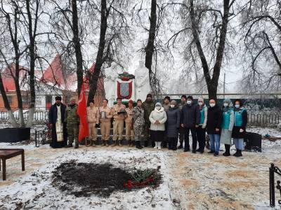 
                                            В Куркино прошло торжественное захоронение красноармейца
                                    