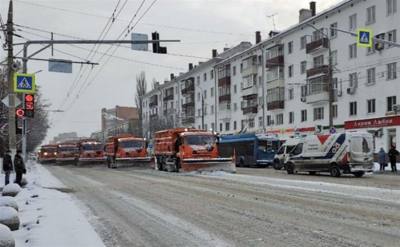 В расчистке улиц Тулы от снега задействовано 140 единиц техники