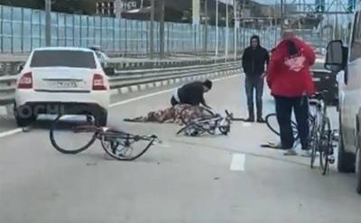 В Сочи на федеральной территории «Сириус» автомобиль сбил четырех велосипедисток из Тулы