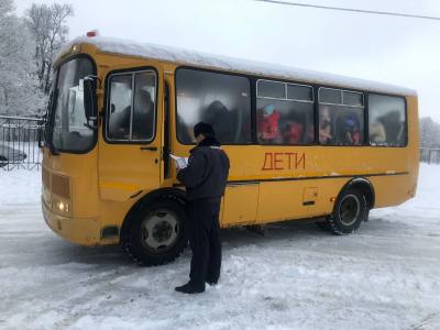 
                                            В Туле прошли дополнительные проверки школьных автобусов
                                    