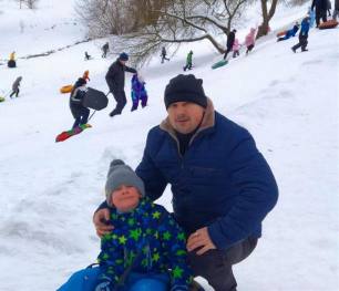 В Центральном парке туляк с маленьким сыном спасли двух провалившихся в полынью детей